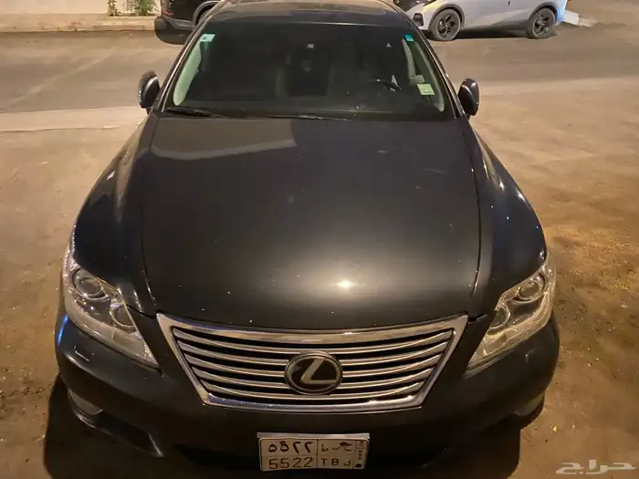 لكزس 460L موديل 2010 3