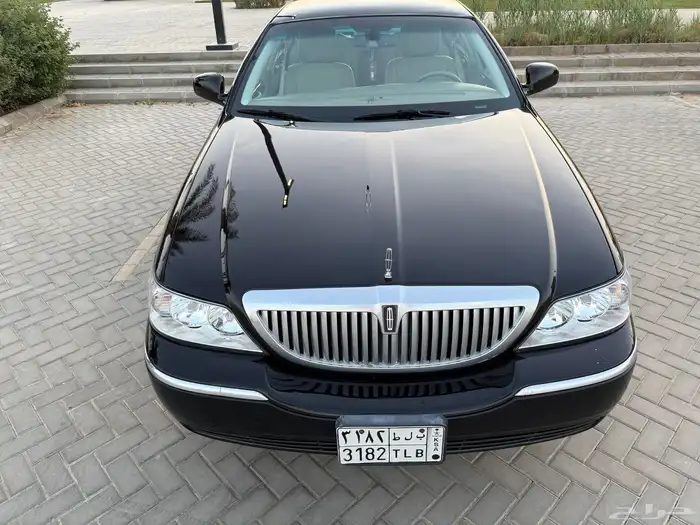 لينكون تاون كار 2011 عداد 59 الف كيلو 5