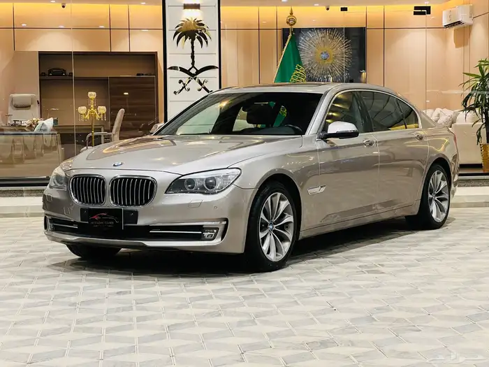 بي ام دبليو 730 نظيف جدا 2