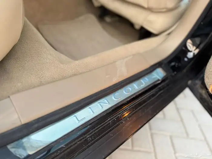 لينكون تاون كار 2011 عداد 59 الف كيلو 56