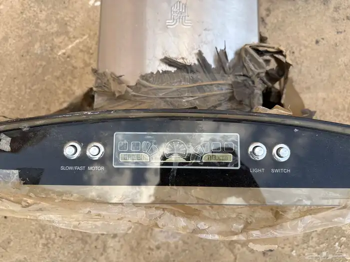 شفاط قز مطبخ نضيف بقراطيسه بس ناقصه فلتر 0