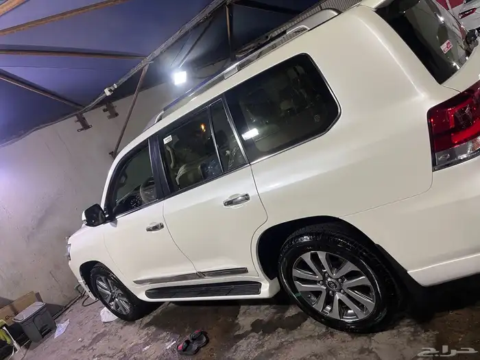 لند كروزرVXR 2021 فل كامل 11