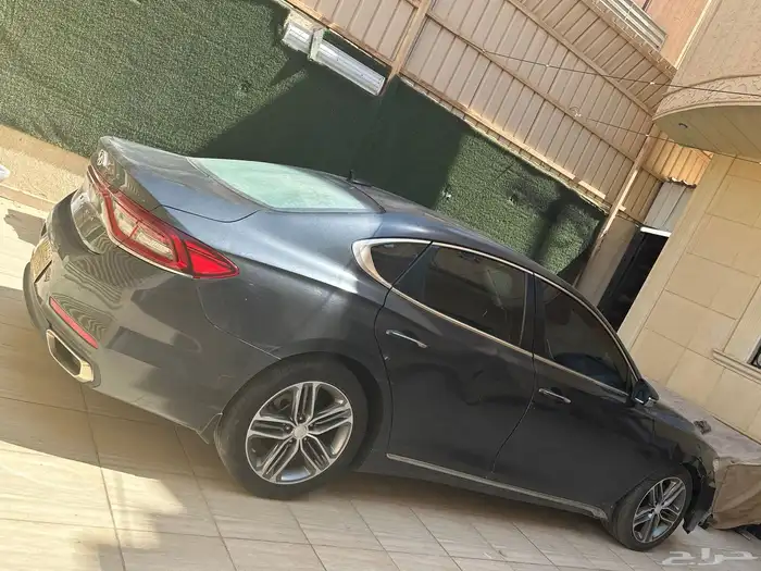 للبيع ازيرا 2019 اول مابك 0