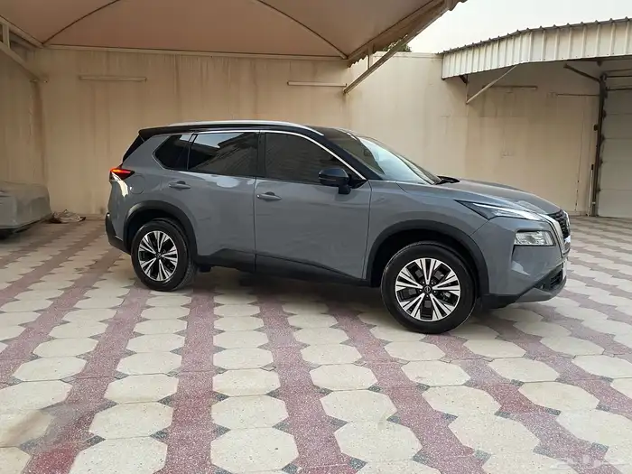 اكس تريل SV plus دبل 2023 للبيع 1