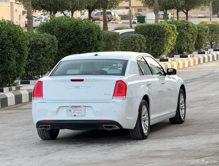 كرايزلر موديل 2021 شرط ممشى قليل 7