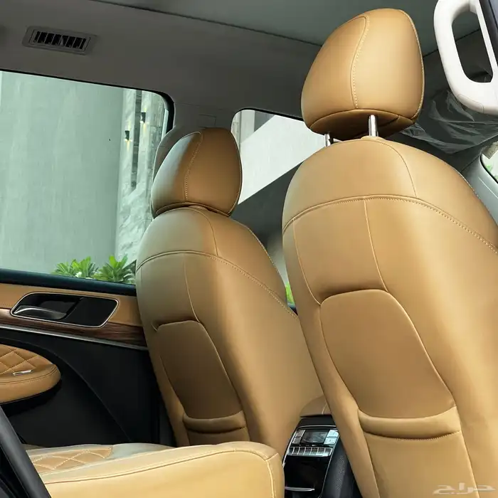 ام جي 2020 فئة RX8 موتر مخزن ماشي 23 الف فقط شرط الفحص 19