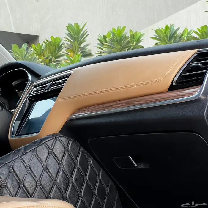 ام جي 2020 فئة RX8 موتر مخزن ماشي 23 الف فقط شرط الفحص 32