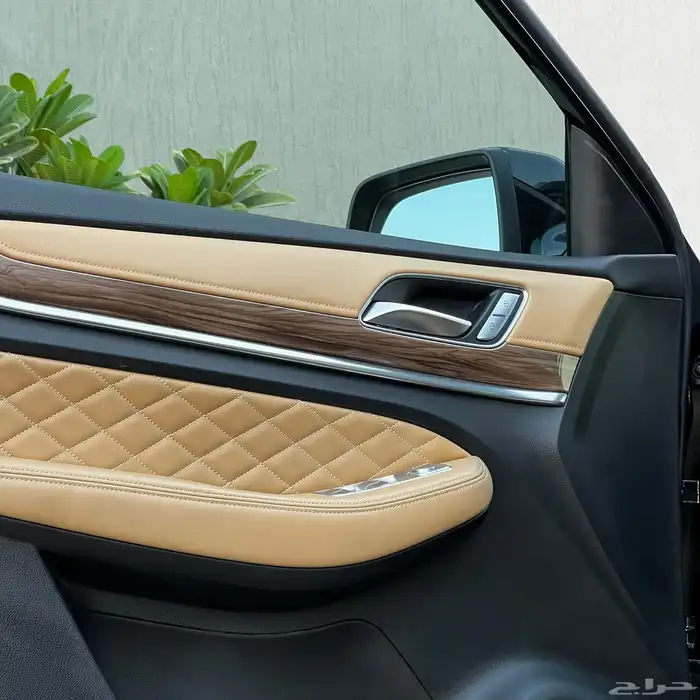 ام جي 2020 فئة RX8 موتر مخزن ماشي 23 الف فقط شرط الفحص 34