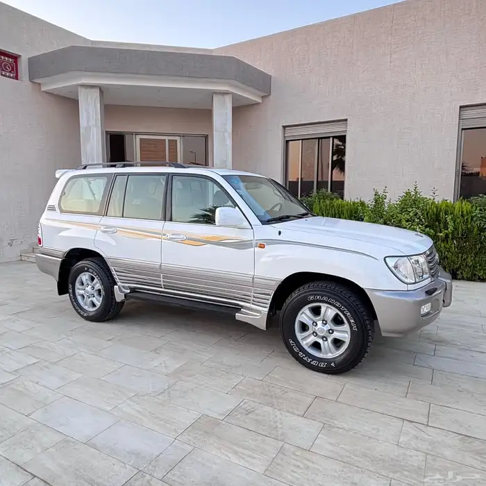 وارد البازعي 2005 من النوادر VXR-4 لاندكروزر 10