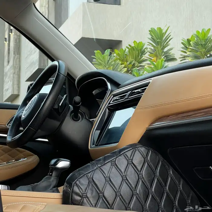 ام جي 2020 فئة RX8 موتر مخزن ماشي 23 الف فقط شرط الفحص 31