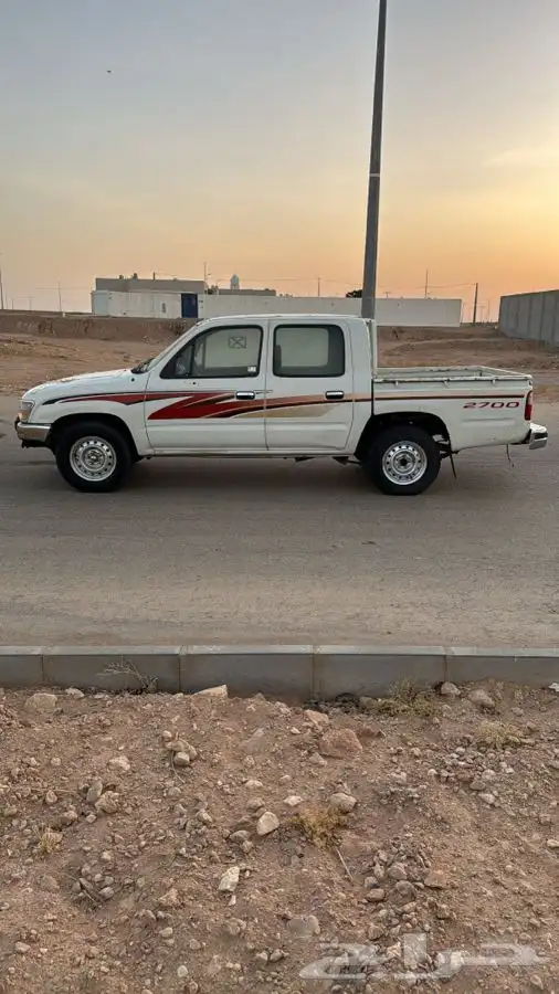 هايلكس. 2001 2