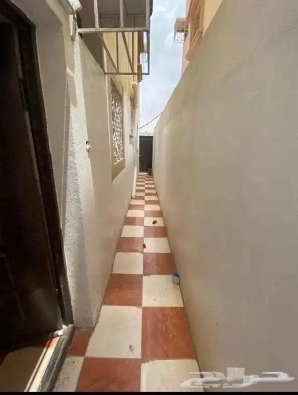 شقق بلاطه للايجار بسعر مناسب في محافظة احد رفيده 0
