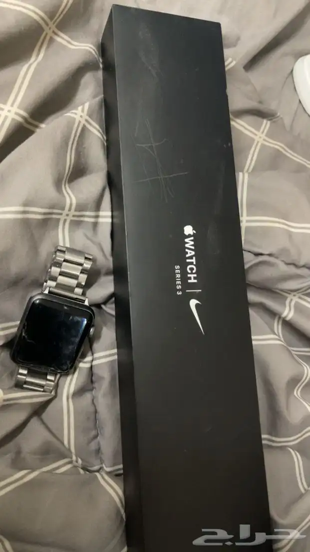 ساعة ابل اصدار نايك 0