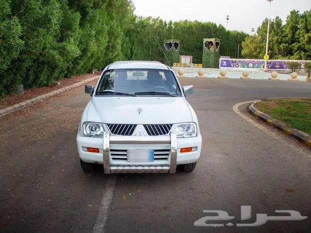 ميتسوبيشي L 200 2006 مخزن شبه جديدة 2