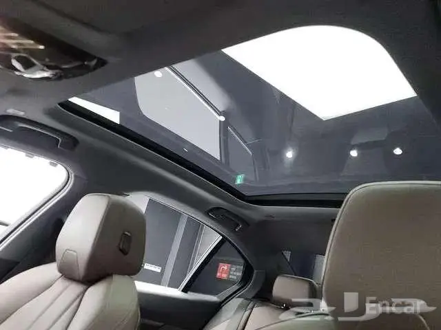بي ام الفئة الخامسة 520 - BMW520 2024 5