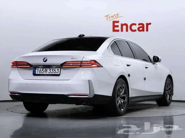 بي ام الفئة الخامسة 520 - BMW520 2024 2
