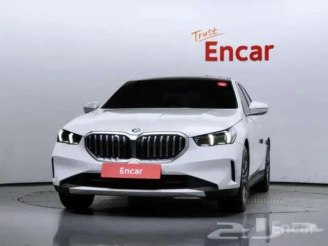 بي ام الفئة الخامسة 520 - BMW520 2024 0
