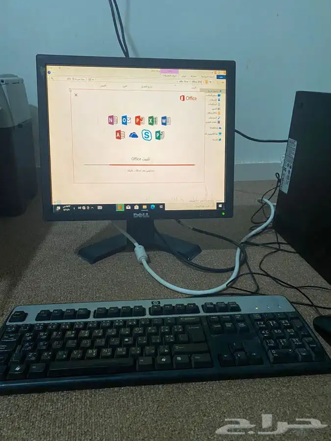 كمبيوتر مكتبي بكامل ملحقاته 1