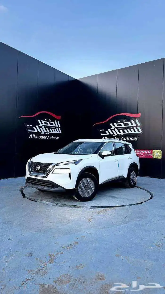 نيسان اكس تريل 2025 قير اوتماتيك بنزين 1