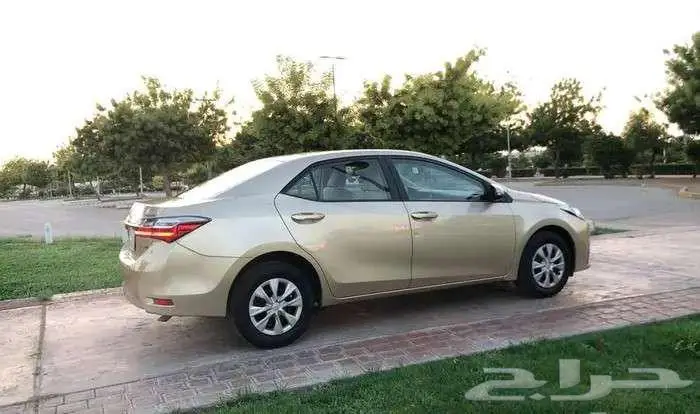 كورولا 2019 سعوديXLI بدي وكاله 1.6ممشي قليل 33 ألف kmمخزنه 40