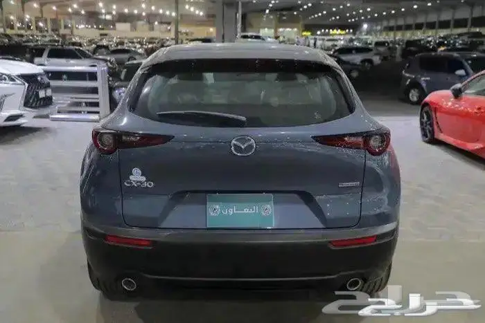 مازدا CX30 نص فل فتحة سقف اربعة سلندر موديل 2025 5