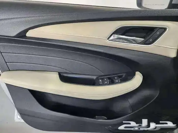 ام جي 5 استاندر 2025 12