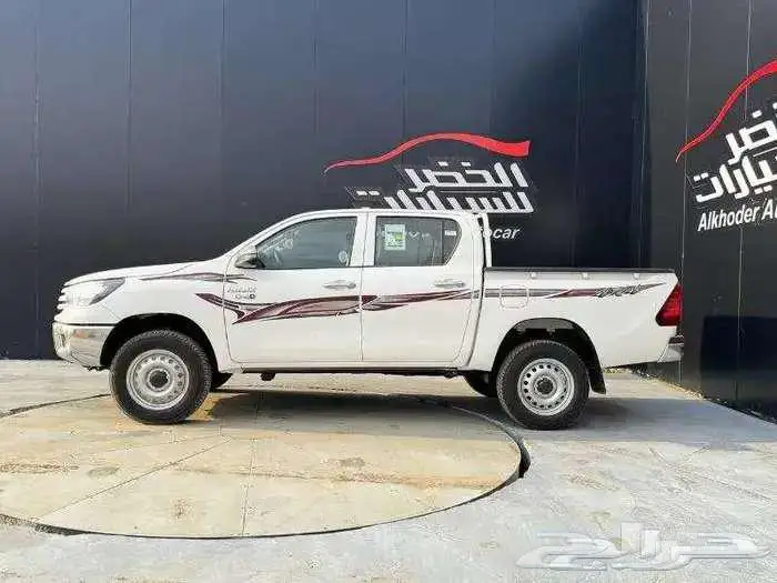 تويوتا هايلوكس GL2 ديزل دبل 2025 لدى الخضر للسيارات 0
