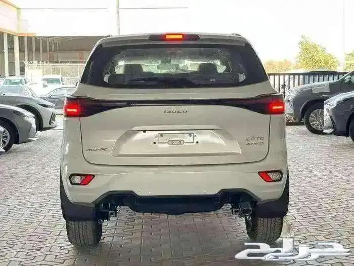 ايسوزو mux 1