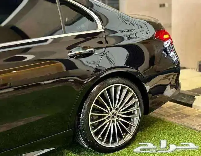 مرسيدس C300 4Matic AMG Line 2024 (كاش - تمويل) 8