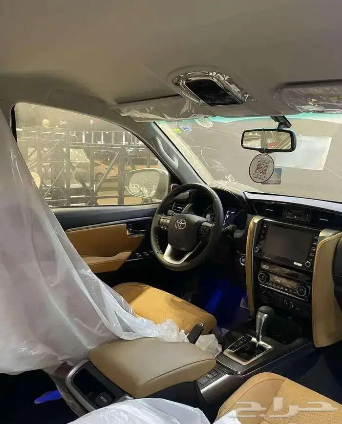 تويوتا فورشنر VX3 بنزين موديل 2025 كاش واقساط 4