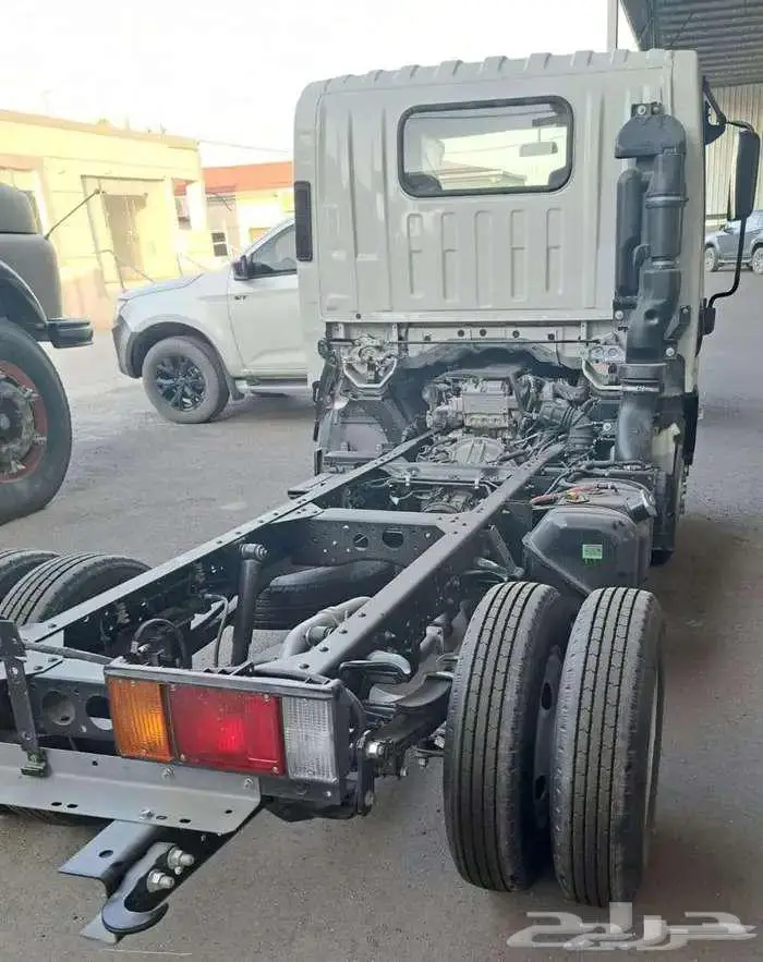 ايسوزو دينا 3 طن قصير 2025 6