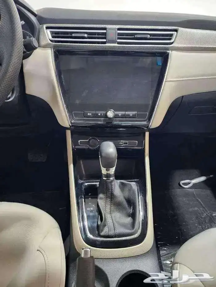 ام جي 5 استاندر 2025 9