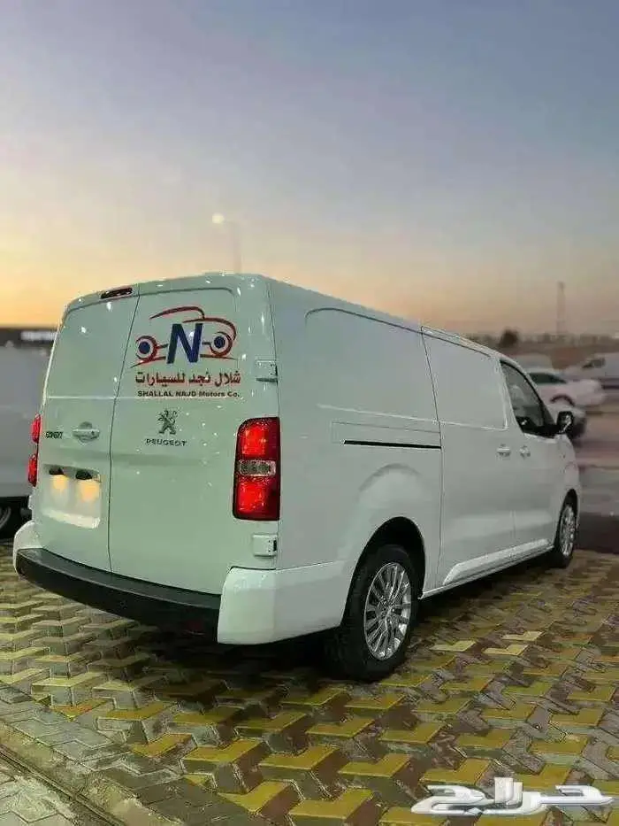 باص بيجو اكسبرت بضاعه -2300 ريال شهريا عرض الشركات 1