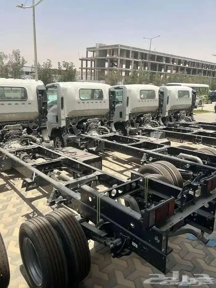 ايسوزو قلاب 3 طن 5 طن 2025 6