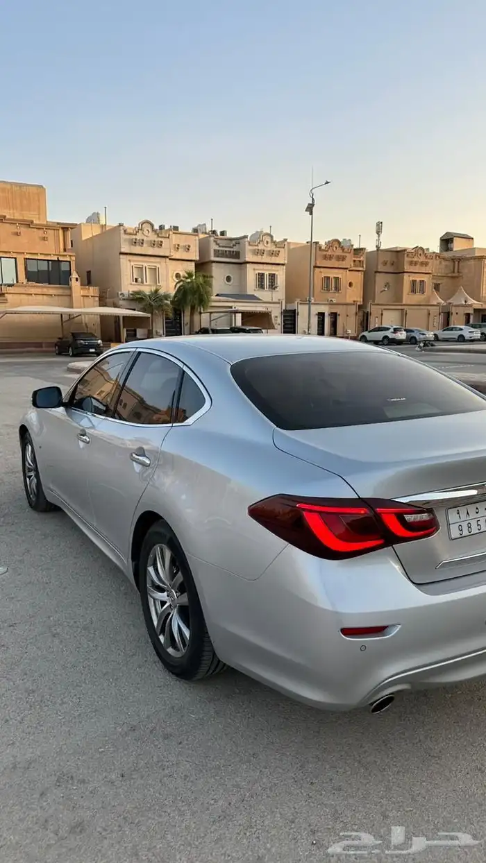 للبيع انفنتي q70 2016 8