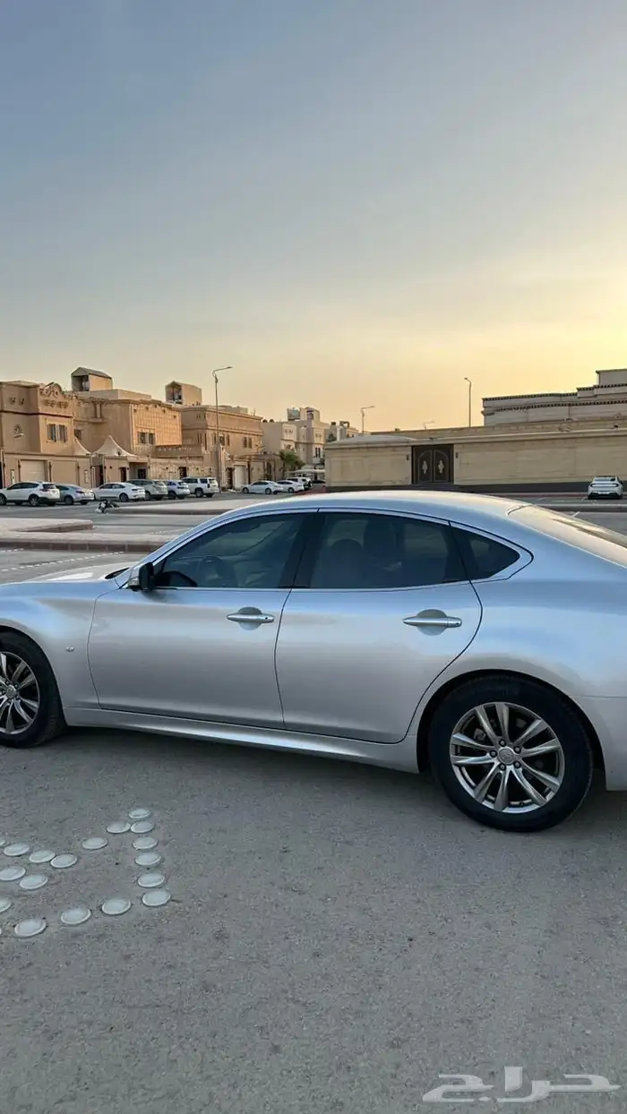 للبيع انفنتي q70 2016 5