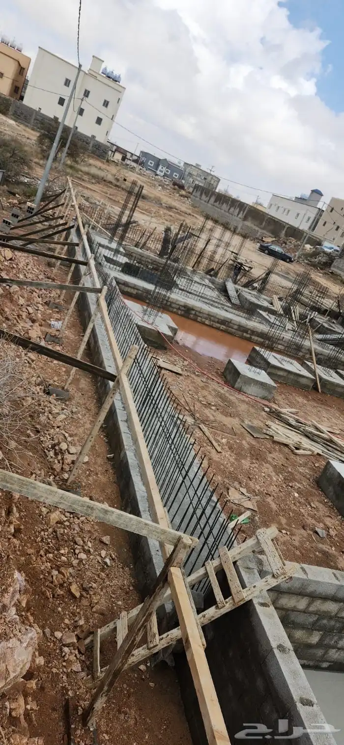 أرض مسورة بالكامل للبيع 28
