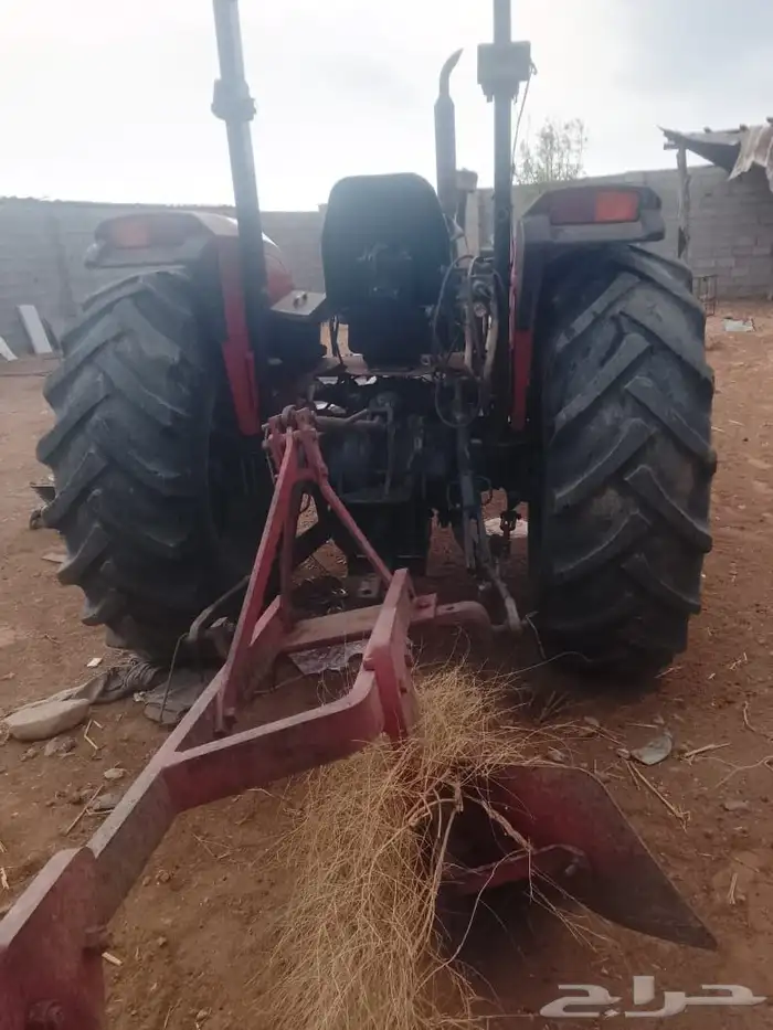 حراثة 435 للبيع مع مخرش وصاروخ على الشرط نضيفه موديل 2009 3