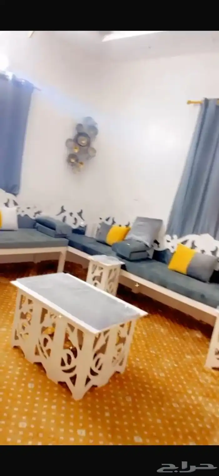 كنب نظيف مده الاستخدام سنتين سبب البيع النقل 1