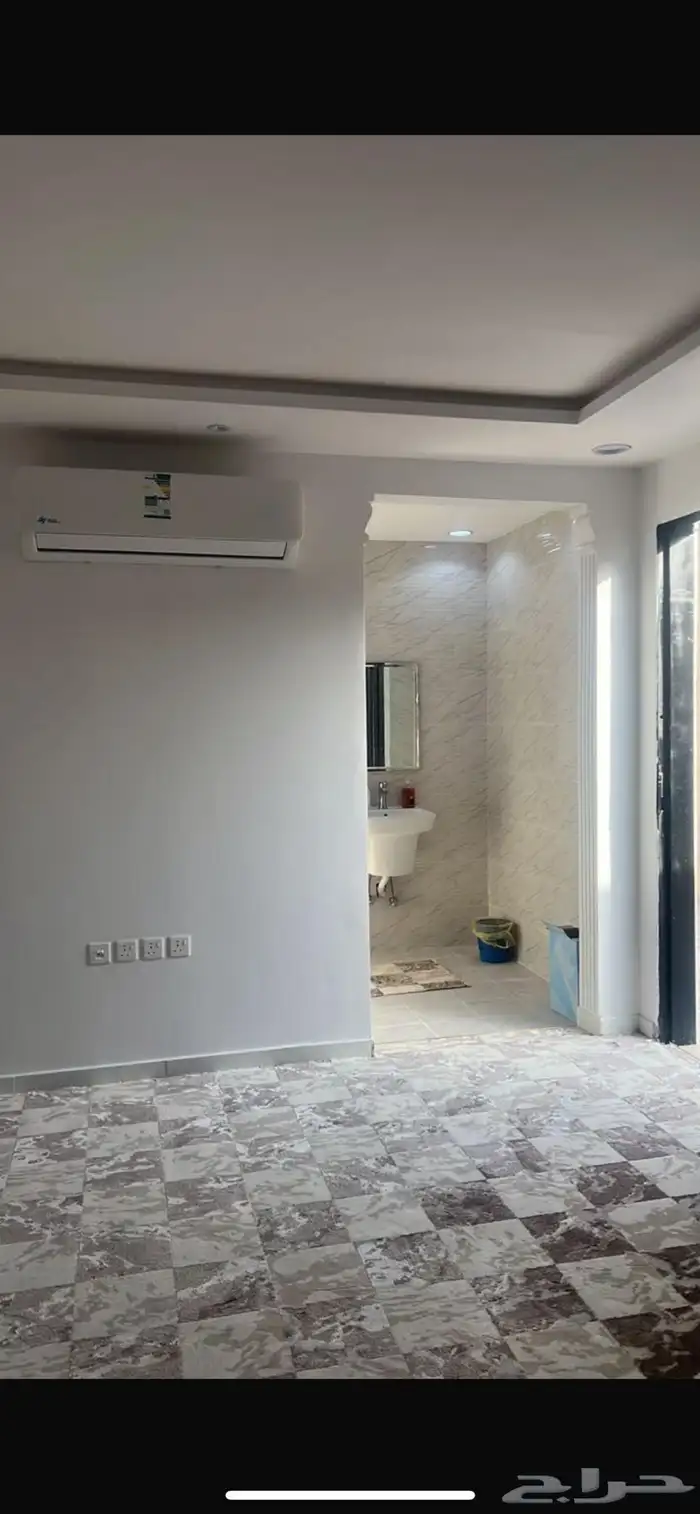 استراحة حي البرية شارع 30للبيع بقيمة ارض 6