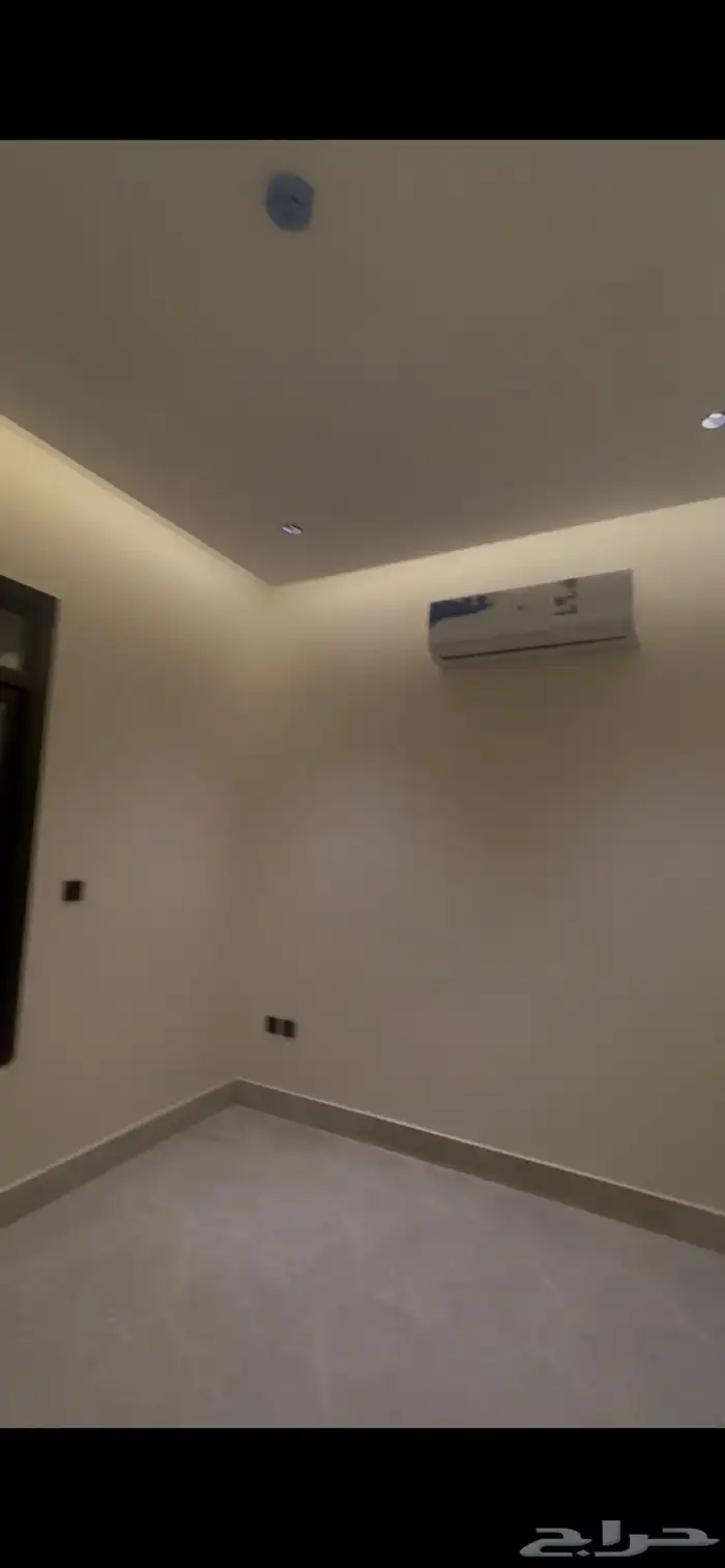 العارض 1
