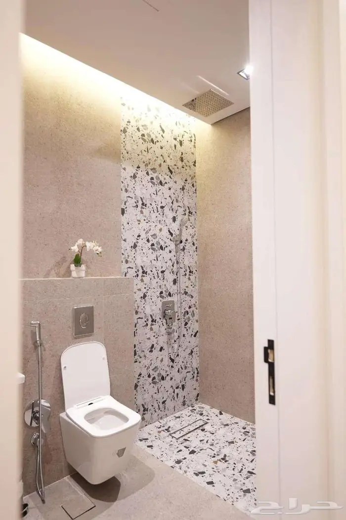 شقة للايجار بحي العارض 18