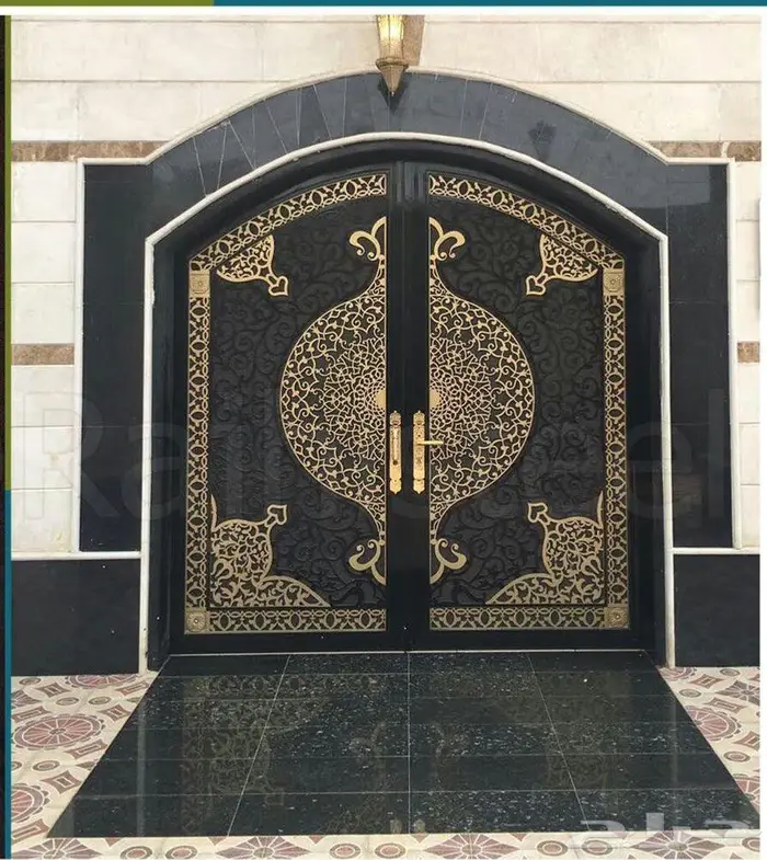 حداد ابواب وشبابيك تنفيذ وتصميم جميع انواع الحداده 0