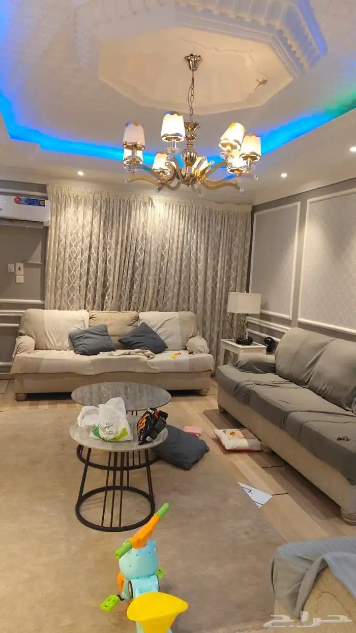 فبلا للبيع في حي الإسكان الجنوبي 17