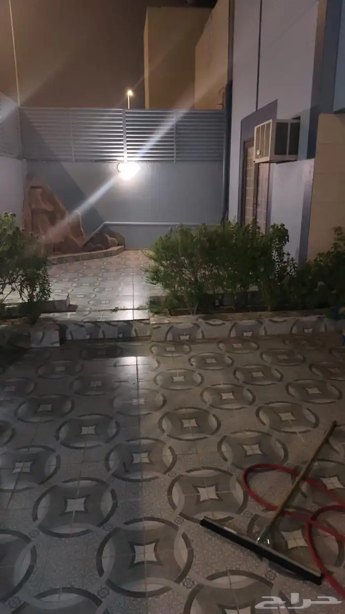 فبلا للبيع في حي الإسكان الجنوبي 18