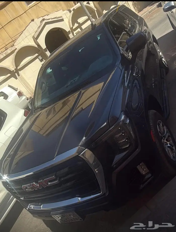 GMC 2023 SLE اللون رمادي 0