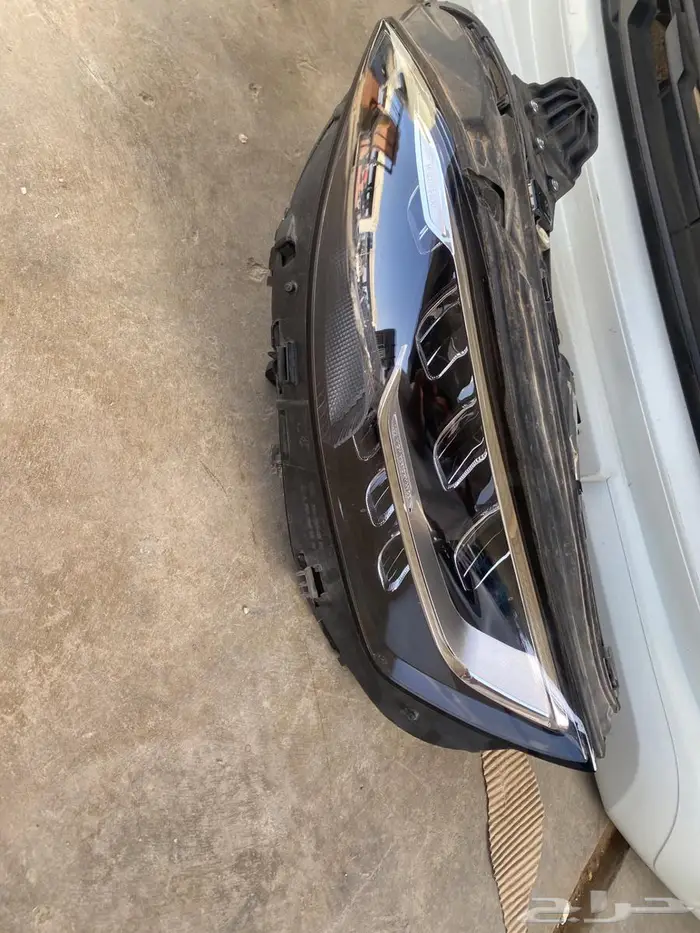 شمعه يمين مرسيدس- cls 350 6