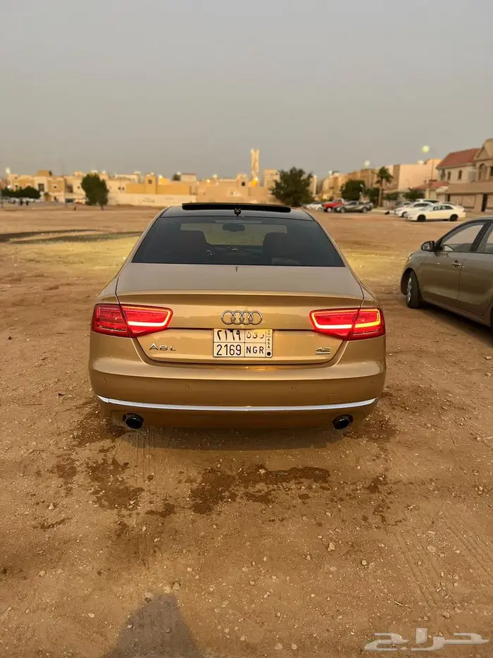 اودي A8L 2012 1