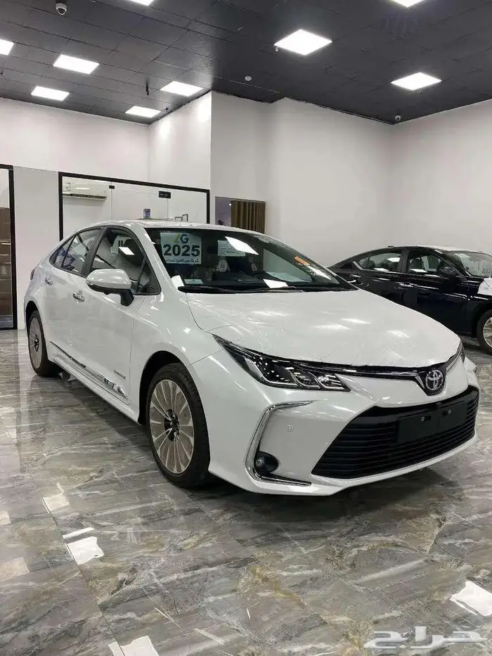 كورولا فل كامل محرك 2.0 موديل 2025 1