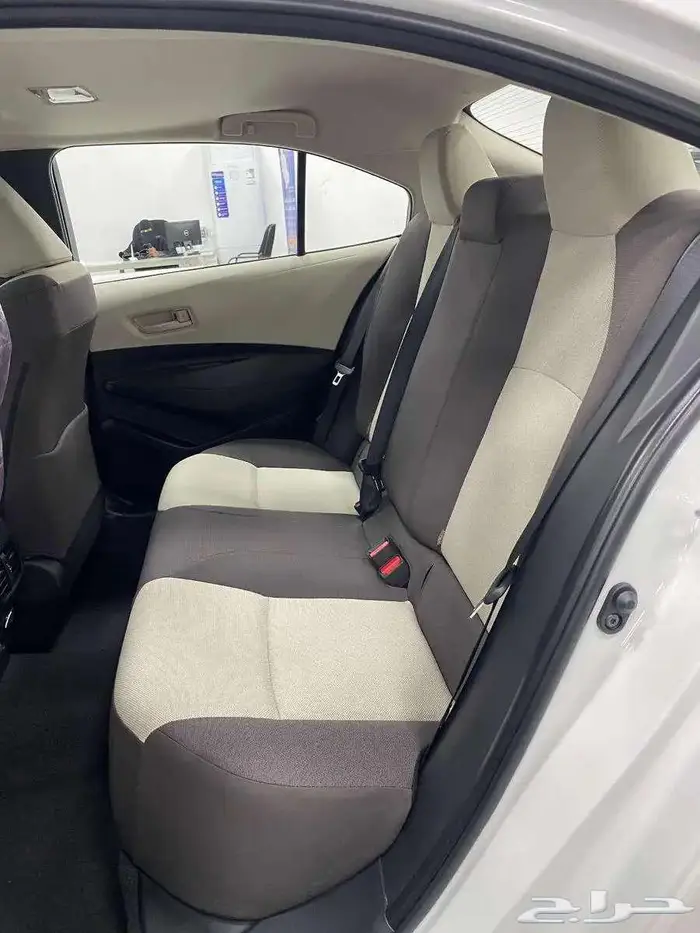 كورولا فل كامل محرك 2.0 موديل 2025 5